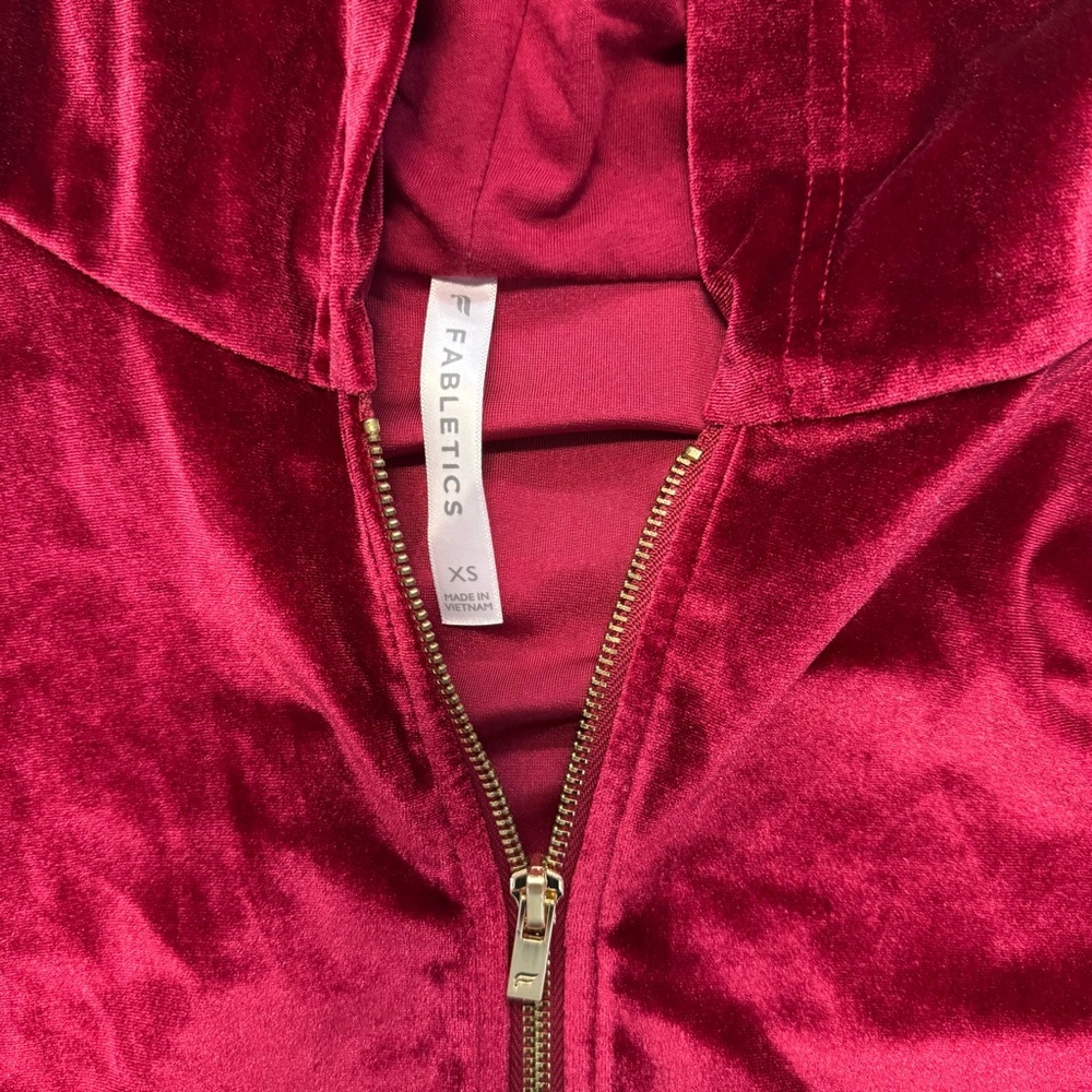 Fabletics Velour Ruby Red Full Zip Donna Hoodie Women’s Sz. XS - Picture 3 of 7